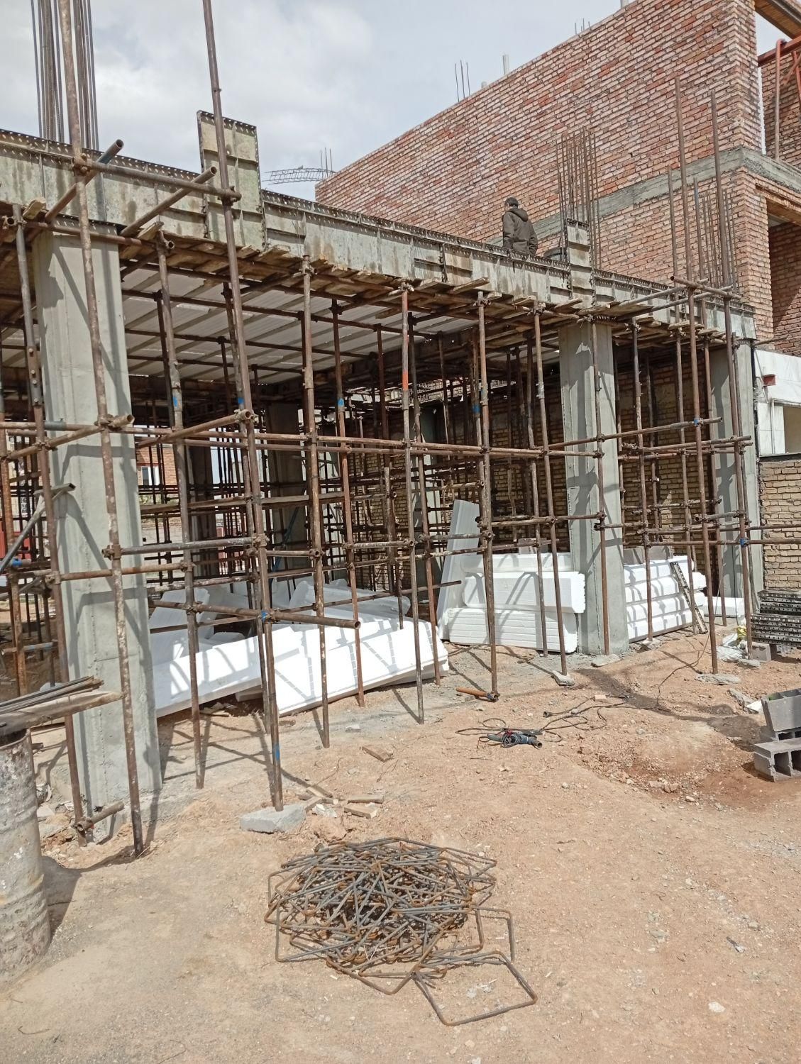 داربست فلزی مفاخری|خدمات پیشه و مهارت|قروه, |دیوار