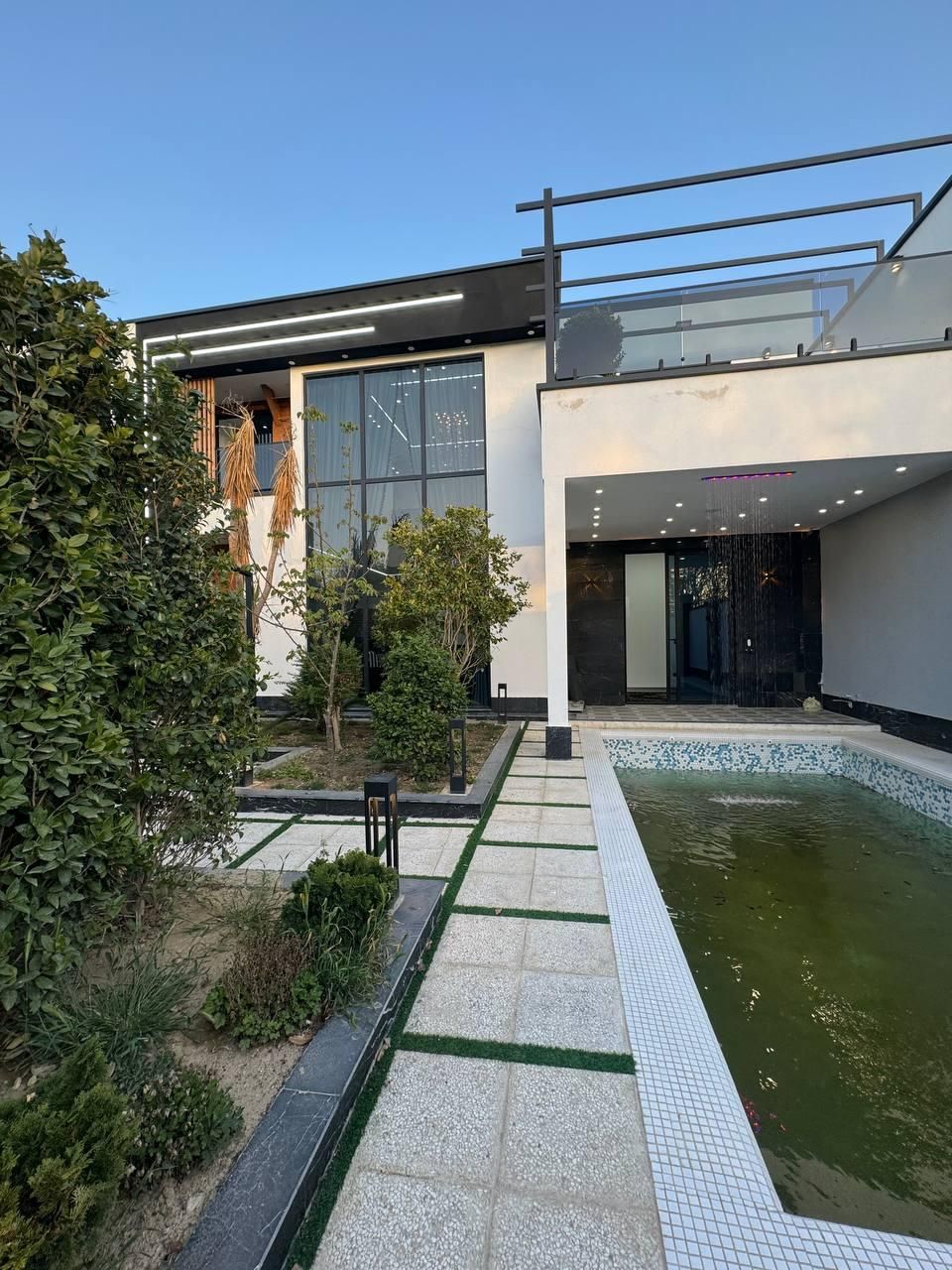 لاکچری در خوش آب و هوا ترین منطقه|فروش خانه و ویلا|هشتگرد, تهران دشت|دیوار