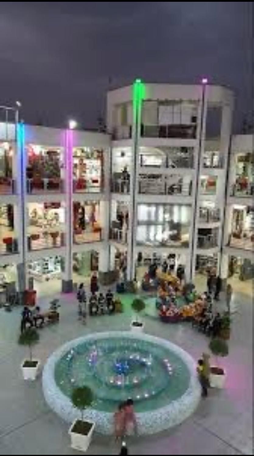 فروش مغازه ۱۴متری همکف پاساژ ولی‌عصر|فروش مغازه و غرفه|فولادشهر, B5|دیوار