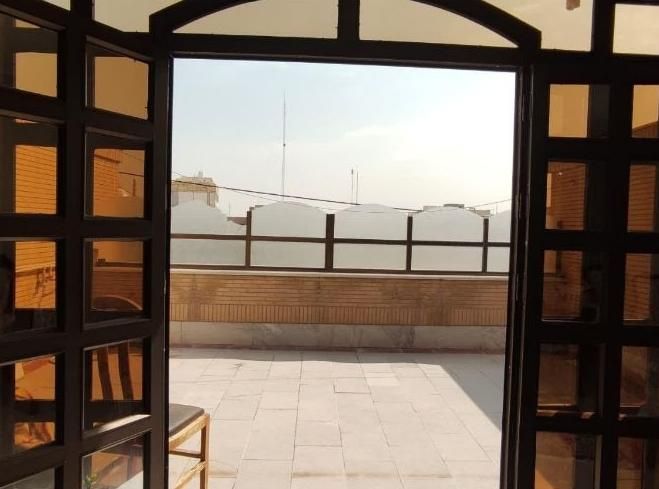 اجاره آپارتمان با پارکینگ نزدیک جاذبه های گردشگری|اجارهٔ کوتاه‌مدت ویلا و باغ|اصفهان, گلزار|دیوار