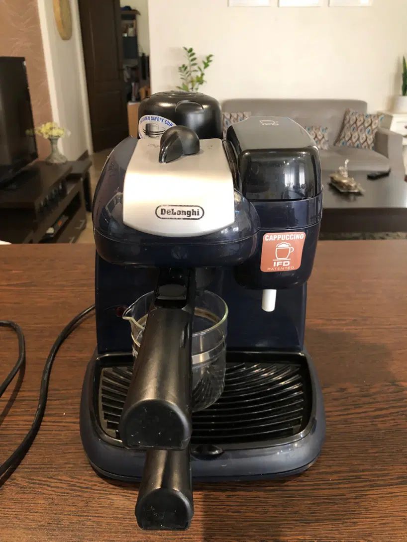 اسپرسو ساز، کاپوچینو ساز، برند delonghi|سماور، چای‌ساز، قهوه‌ساز|تهران, شمس‌آباد|دیوار