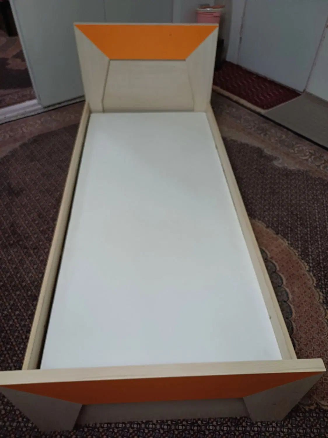 تخت نوجوان|تخت و سرویس خواب|تهران, اسفندیاری|دیوار