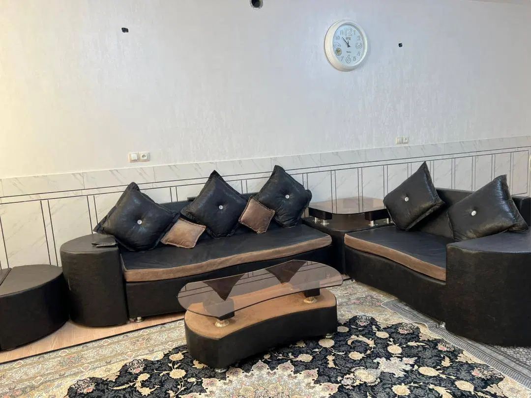 مبل ۱۰ نفره دو رو چرم و مخمل|مبلمان خانگی و میز عسلی|اصفهان, رسالت|دیوار
