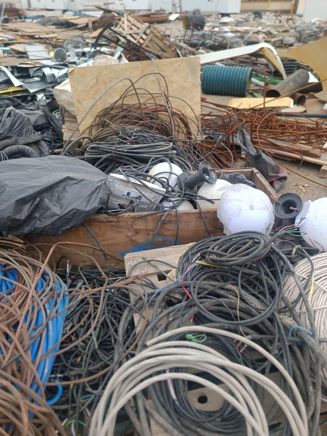 خرید ضایعات درمحل با ترازوی دیجیتالی|عمدهفروشی|ساوه, |دیوار