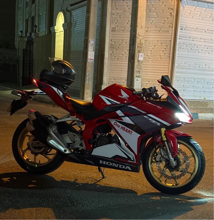 cbr250|موتورسیکلت|تهران, دریاچه شهدای خلیج فارس|دیوار