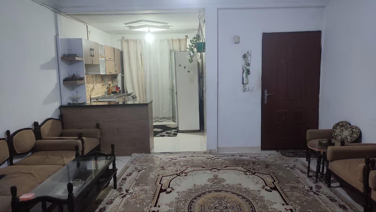 آپارتمان ۷۰ متری ۲ خوابه طبقه ۳ در کشاورز۵/۳|فروش آپارتمان|مشهد, نوید (بلوار کشاورز)|دیوار