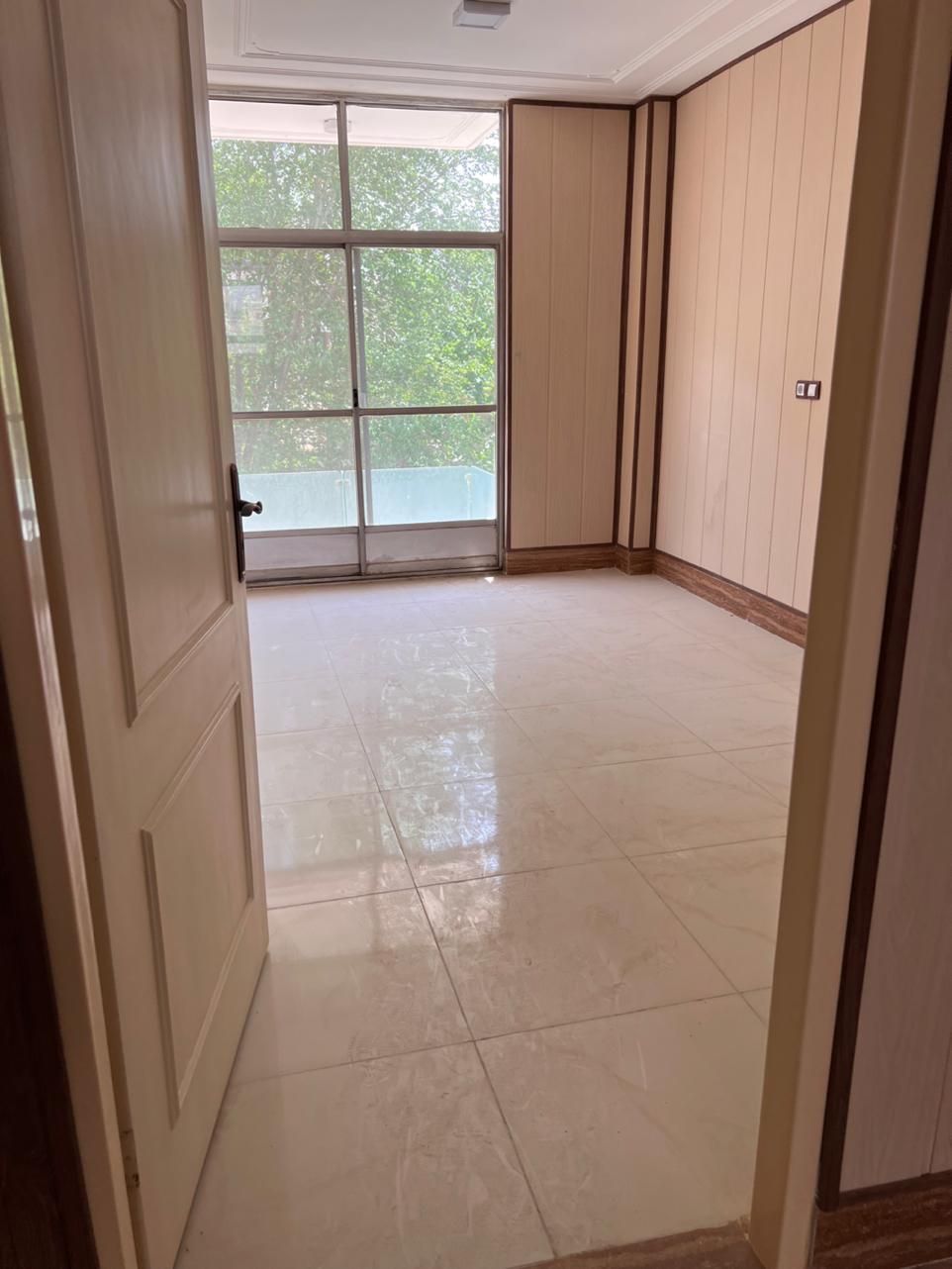 اجاره اتاق لاین و صندلی در سالن ویو دار نظر شرقی|اجارهٔ دفتر کار، اتاق اداری، مطب|اصفهان, باغ زرشک|دیوار