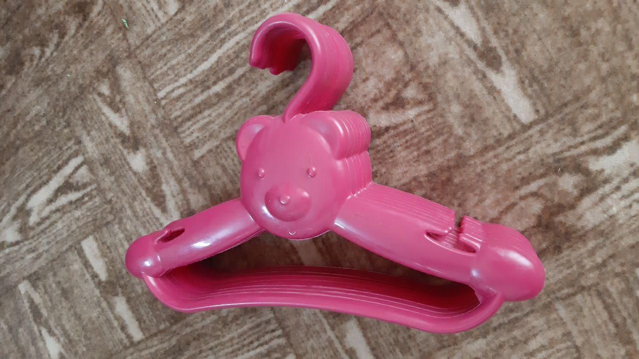 چوب لباسی نوزاد یا کودک|اسباب و اثاث بچه|گلبهار, شهر جدید گلبهار|دیوار