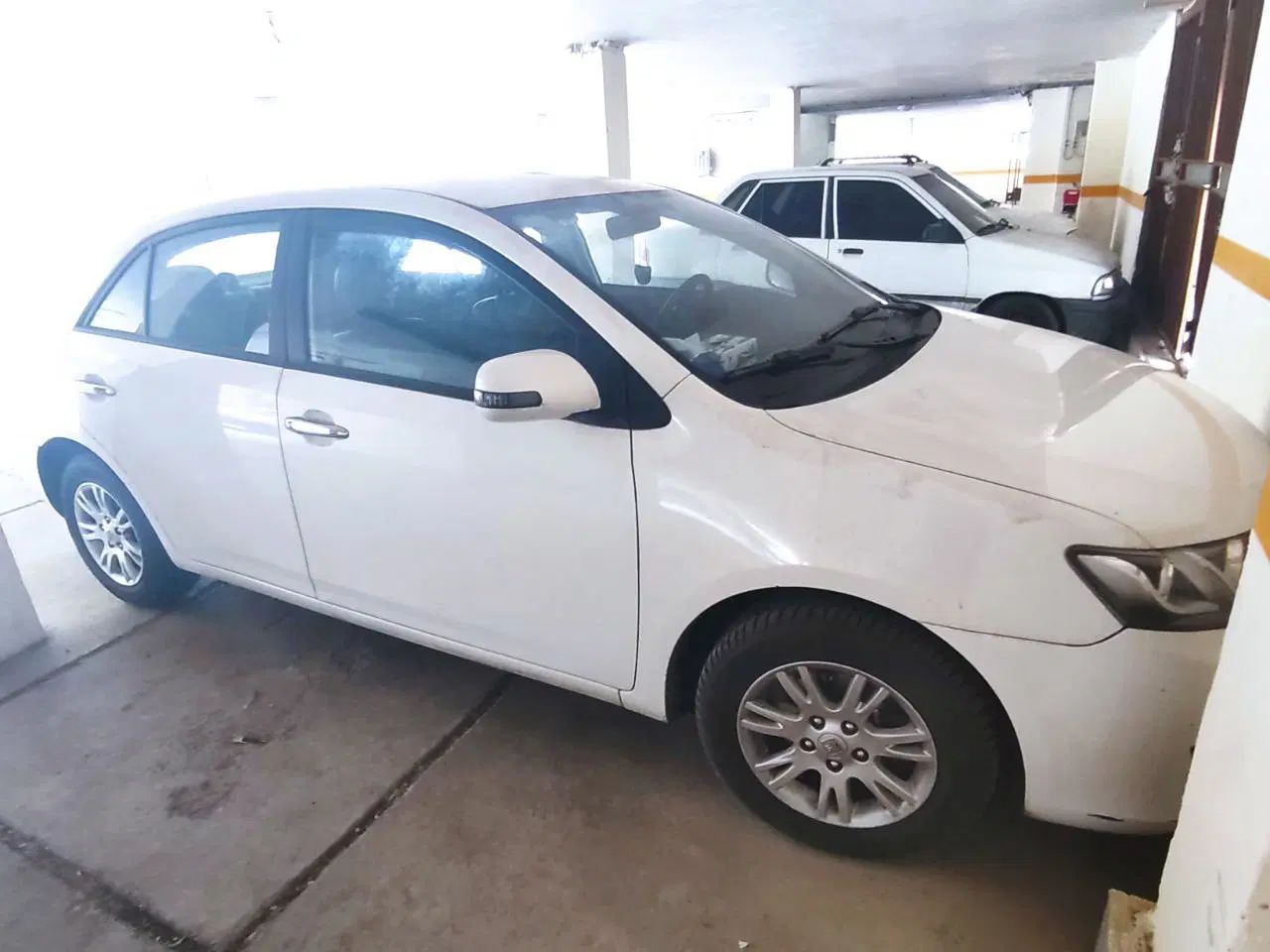 آریو اتوماتیک 1600cc، مدل ۱۳۹۷. کم کار فروش فوری|خودرو سواری و وانت|اصفهان, لاله|دیوار