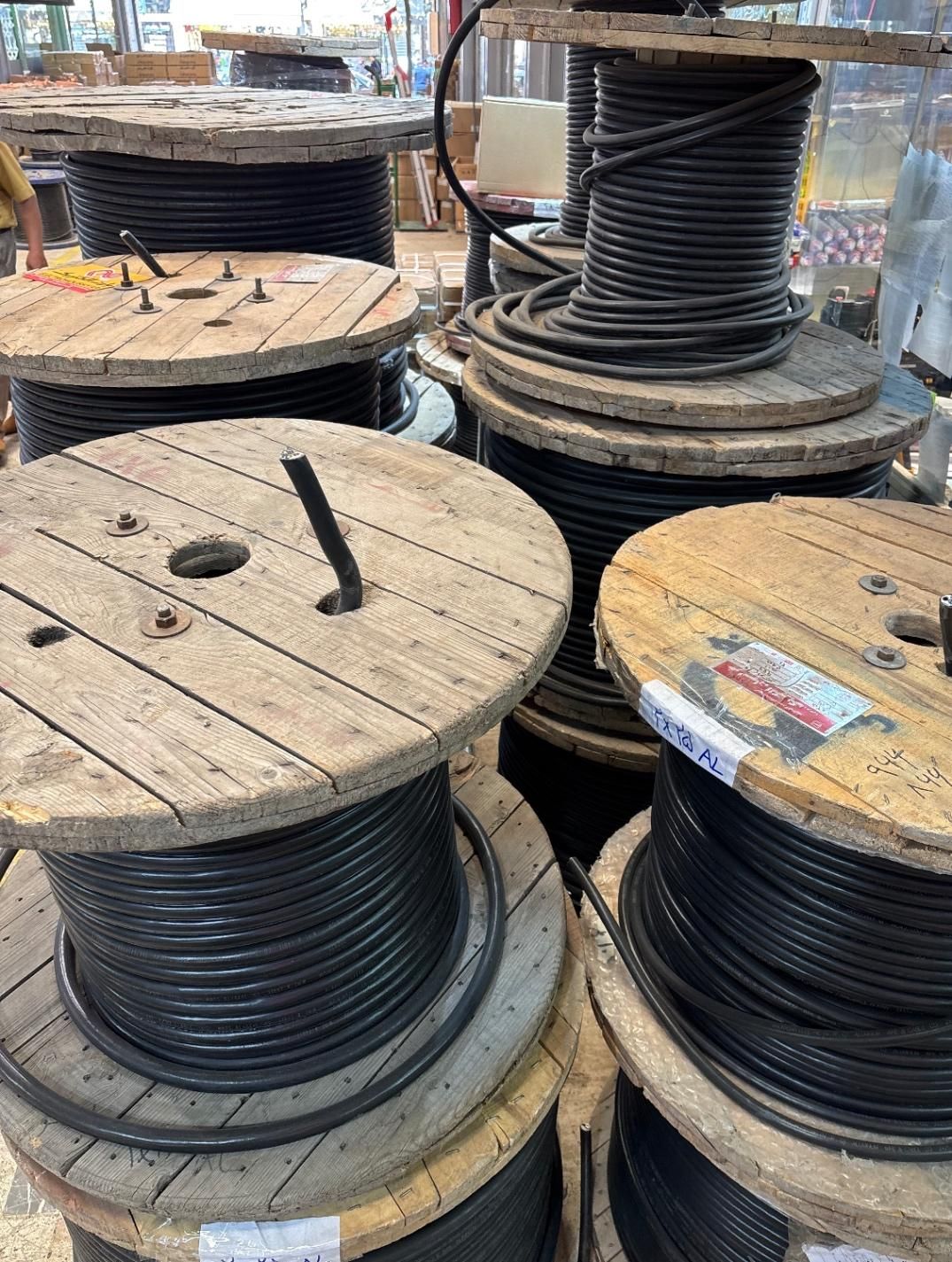 فروش انواع سیم و کابل با قیمت رقابتی|مصالح و تجهیزات ساختمان|تهران, فردوسی|دیوار