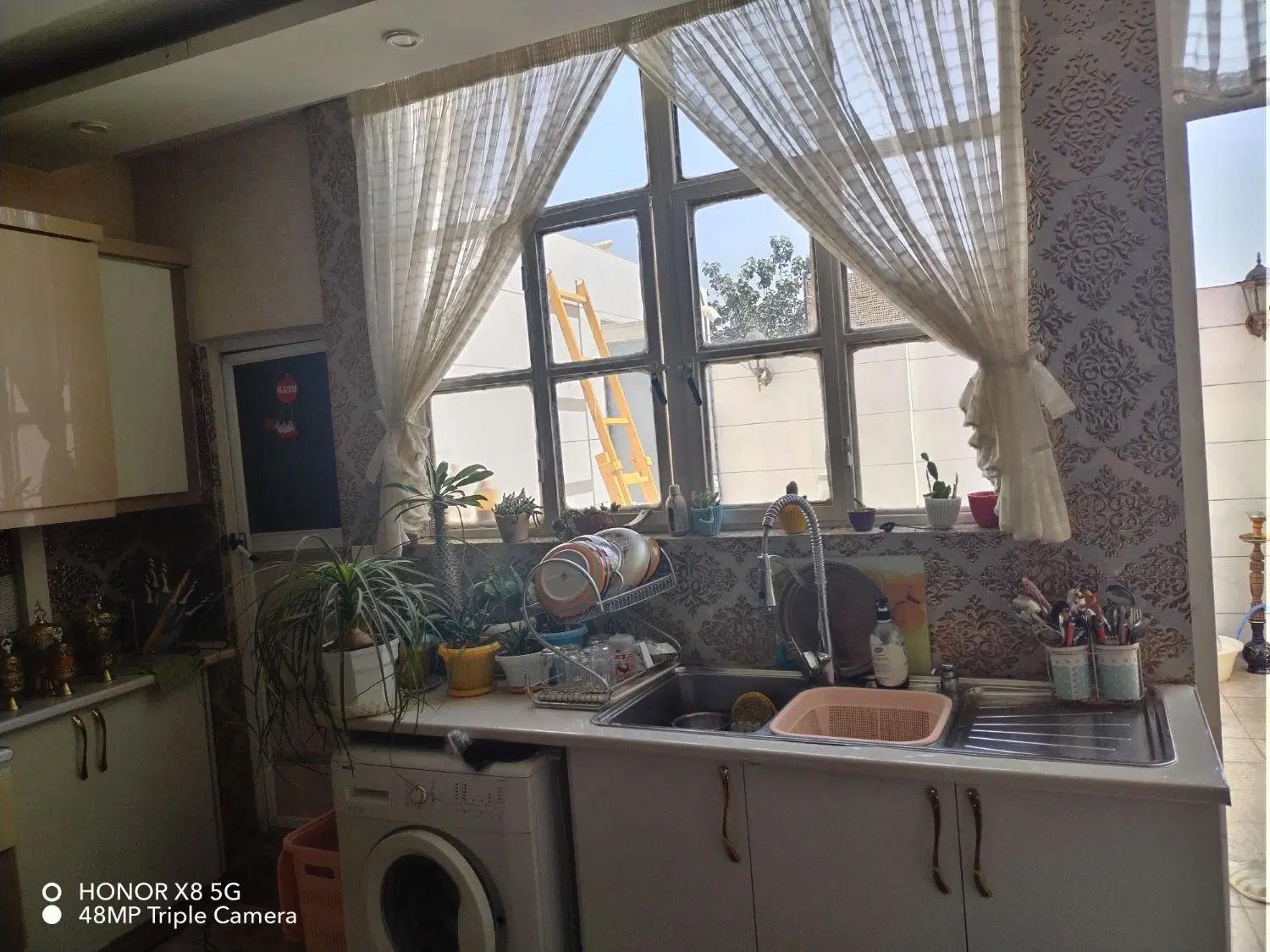 آپارتمان تمیز ۹۰متری حاشیه ۲۵ متری با حیاط اختصاصی|اجارهٔ آپارتمان|مشهد, شهرک بهارستان|دیوار