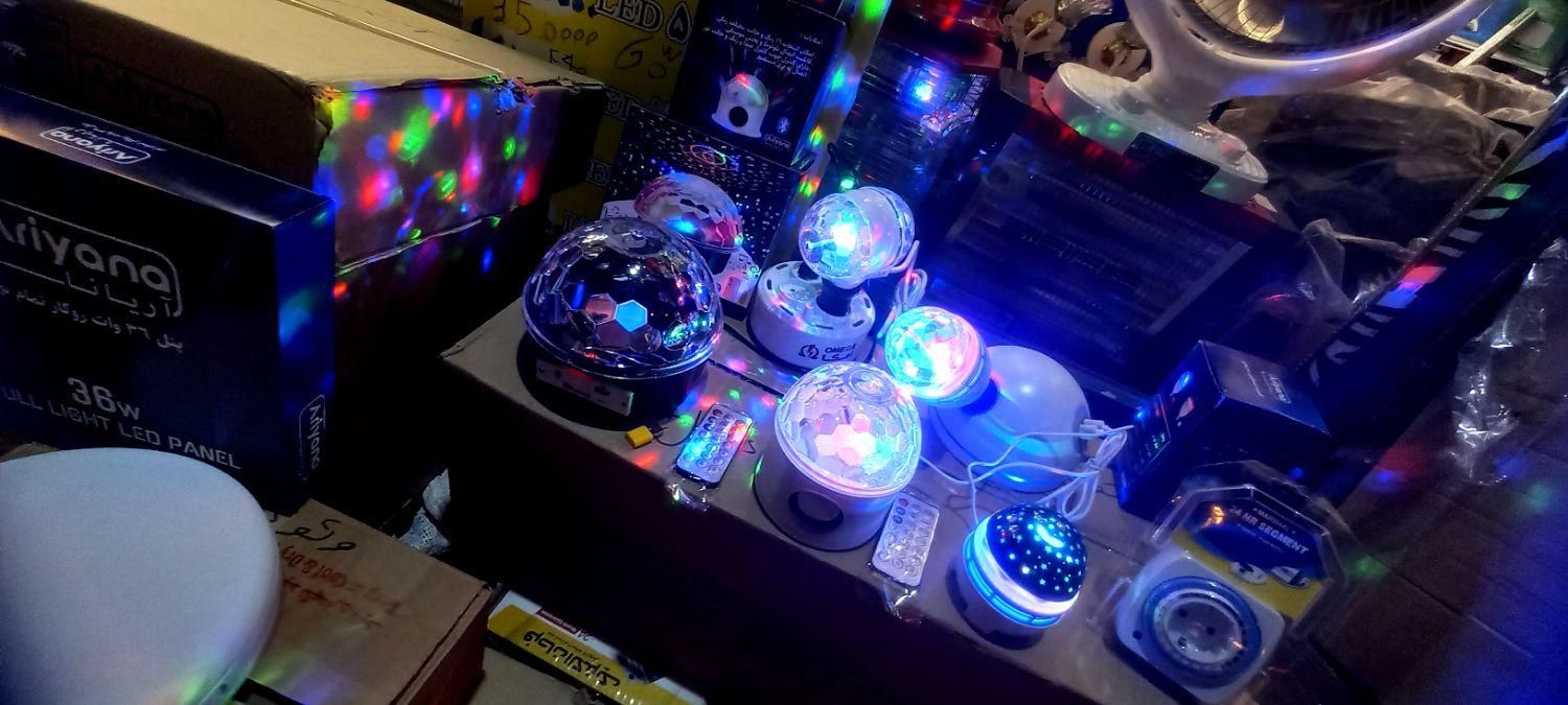 چراغ دیسکویی گردون رومیزی سرپیچ خورسقفی ریموت دار|ریسه و چراغ تزئینی|اردبیل, |دیوار