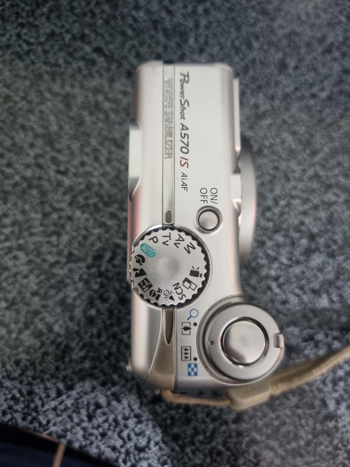 دوربین کنون  canon A570 IS تمیز کم کارکرد|دوربین عکاسی و فیلم‌برداری|تهران, نازی‌آباد|دیوار