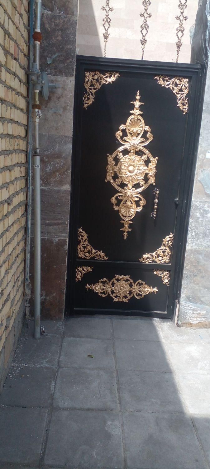 نقاشی ساختمان گل سرخ|خدمات پیشه و مهارت|گلبهار, |دیوار