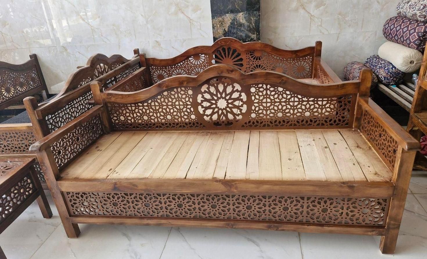 تخت تمام چوب سنتی|مبلمان خانگی و میز عسلی|اصفهان, حصه جنوبی|دیوار