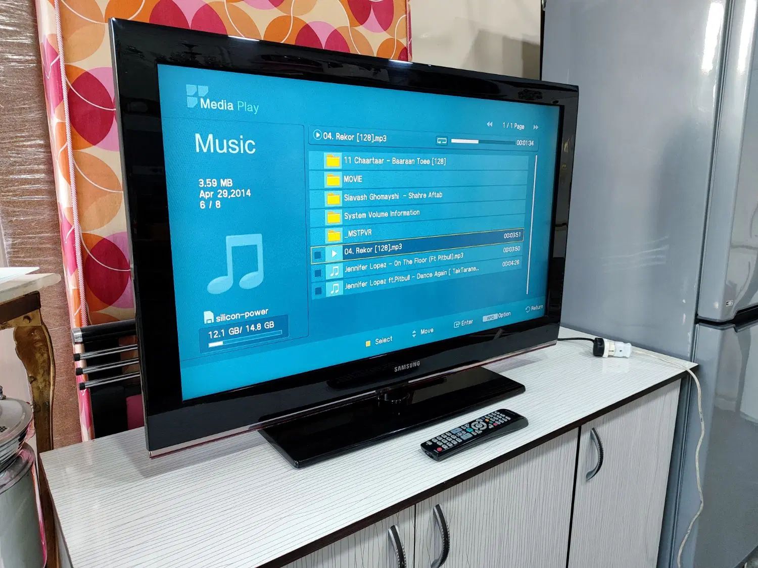 تلویزیون Lcd سامسونگ 40 اینچ اصل حد آکبند آکبند|تلویزیون و پروژکتور|تبریز, |دیوار