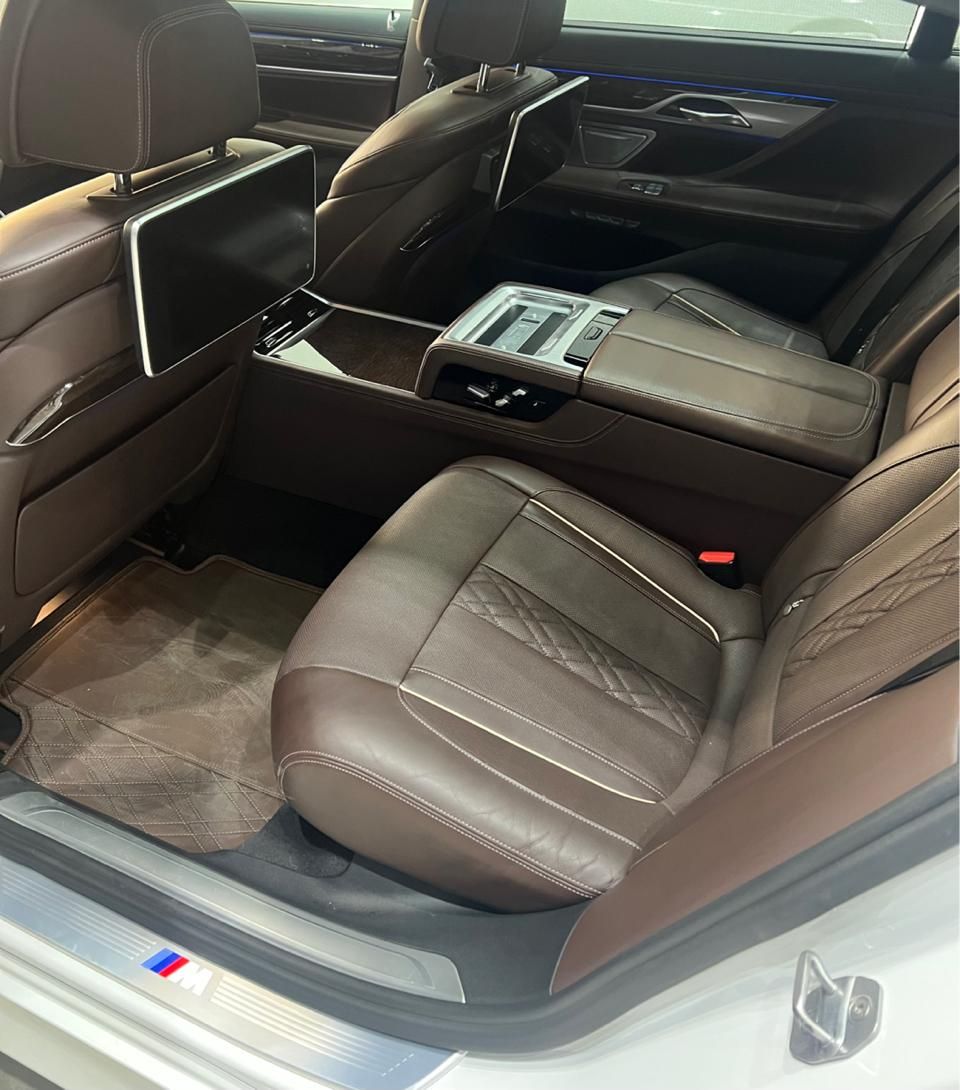 بی‌ام‌و سری 7 730li، مدل ۲۰۱۷ ، ۴ نفره ، VIP|خودرو سواری و وانت|تهران, سعادت‌آباد|دیوار
