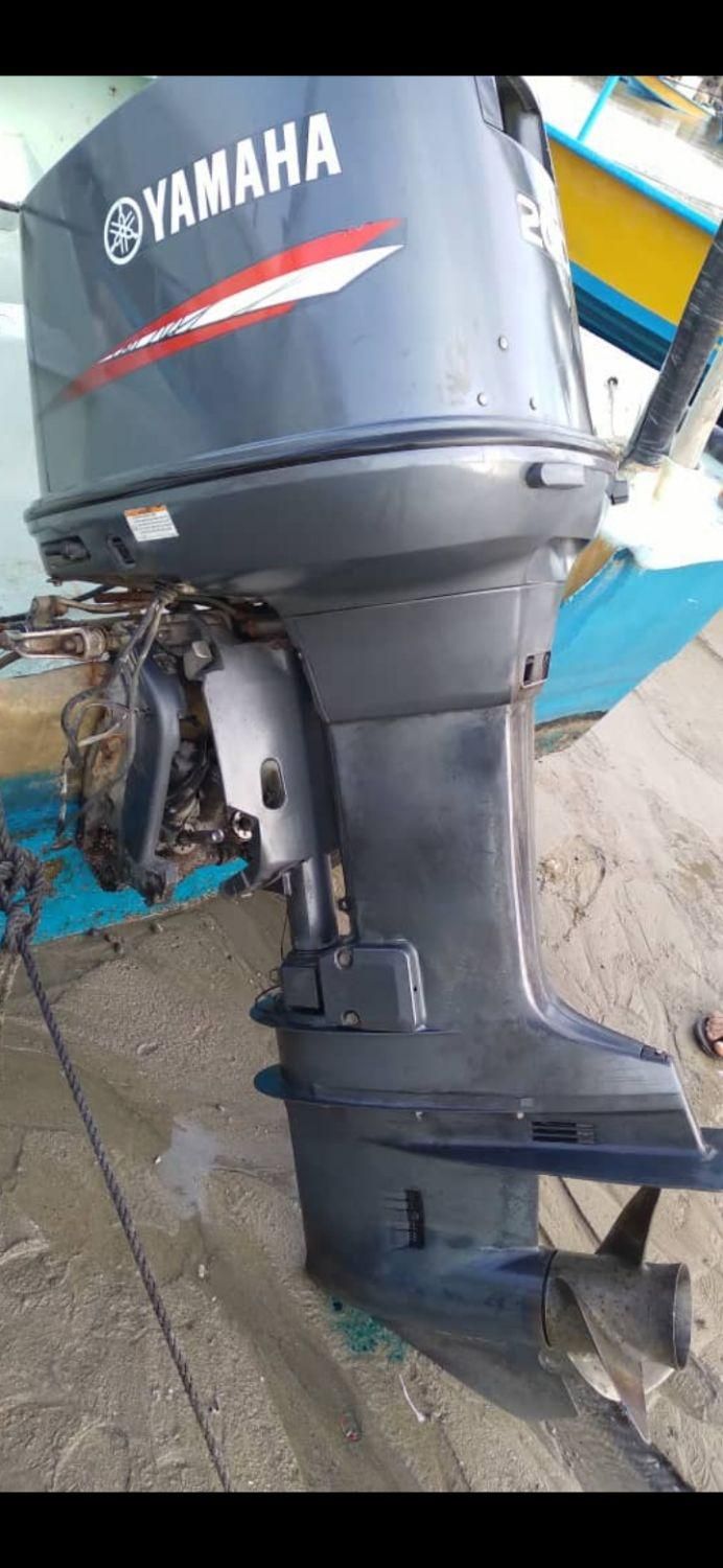 جلی|قایق و سایر وسایل نقلیه|قشم, |دیوار