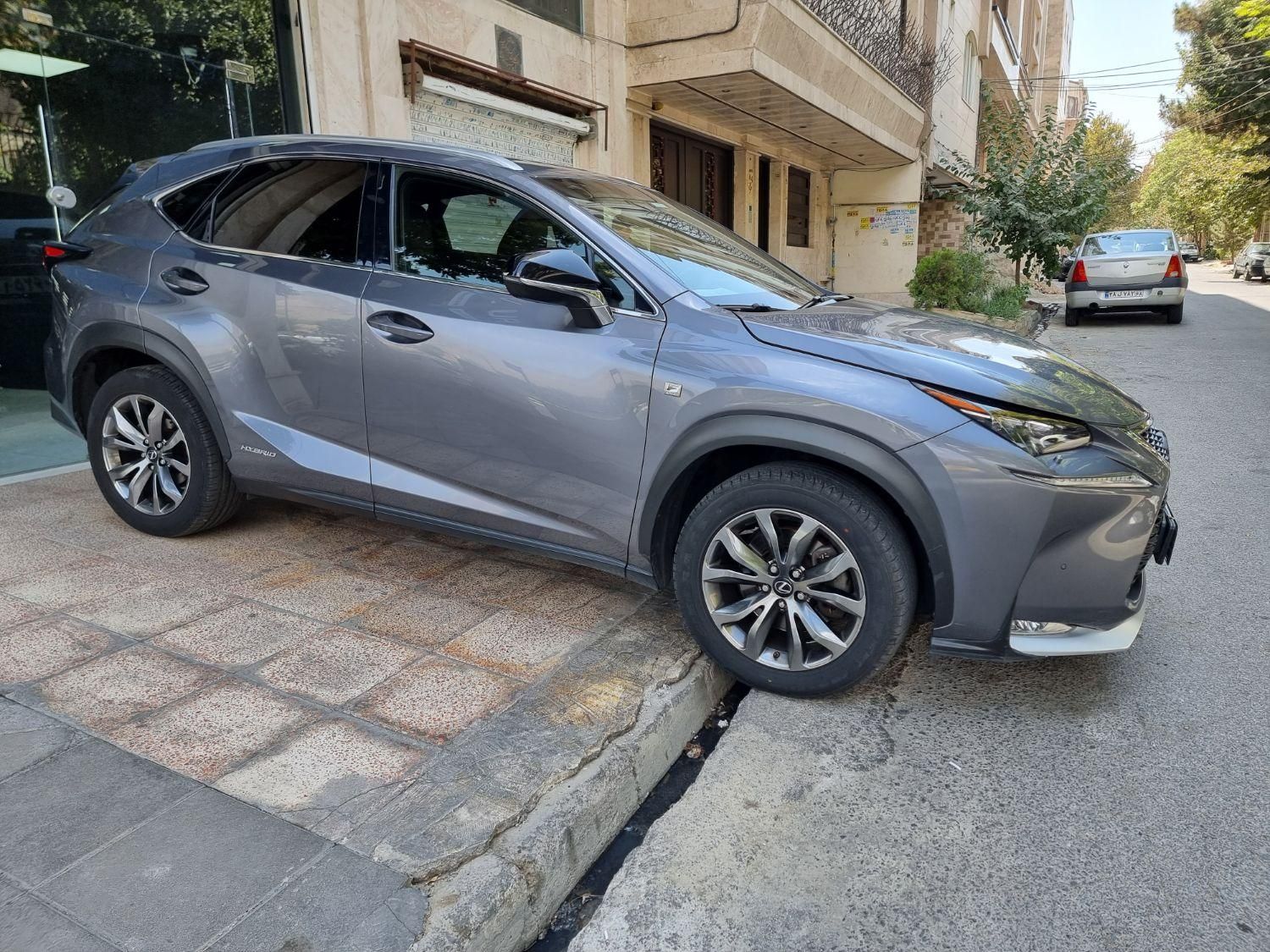 لکسوس NX 300 H 300 F، مدل ۲۰۱۶|خودرو سواری و وانت|تهران, سعادت‌آباد|دیوار