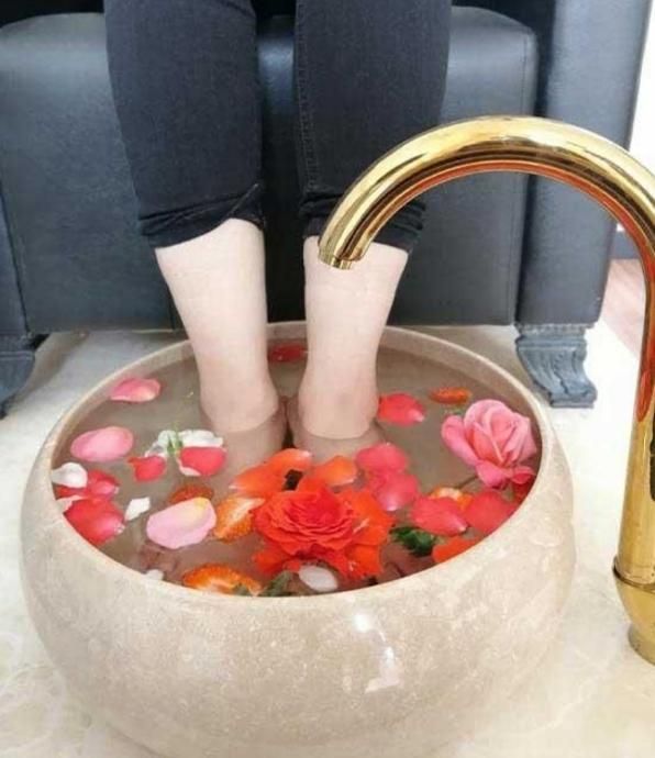 آموزش کاشت ناخن و کفسابی پا|خدمات آموزشی|نجف‌آباد, یزدانشهر|دیوار