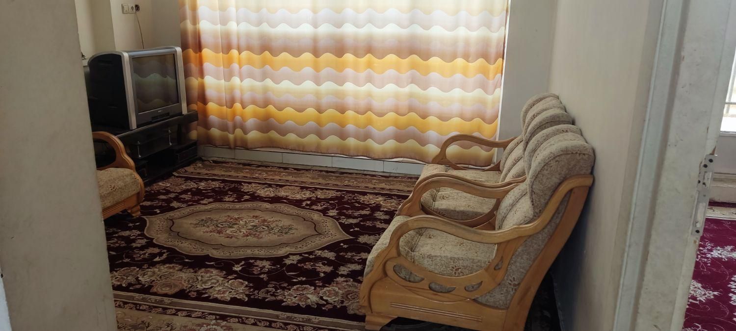 منزل مبله نزدیک حرم شاهچراغ|اجارهٔ کوتاه‌مدت آپارتمان و سوئیت|شیراز, لب آب|دیوار