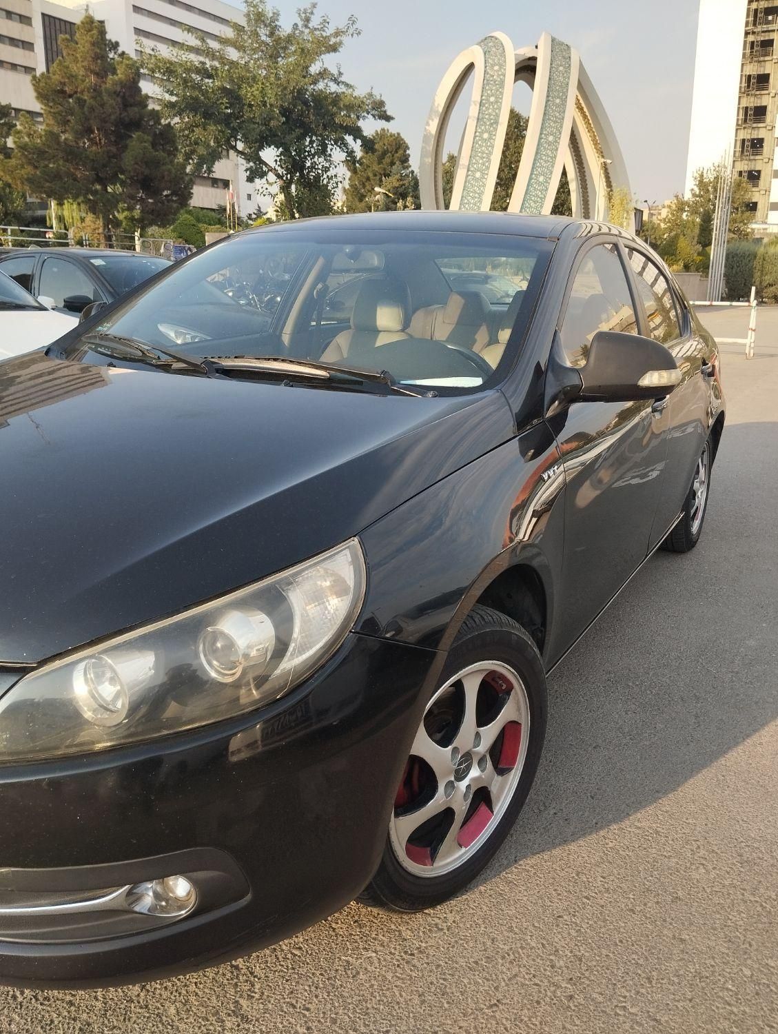 جک J5 دنده‌ای 1500cc، مدل ۱۳۹۳|خودرو سواری و وانت|تهران, ونک|دیوار