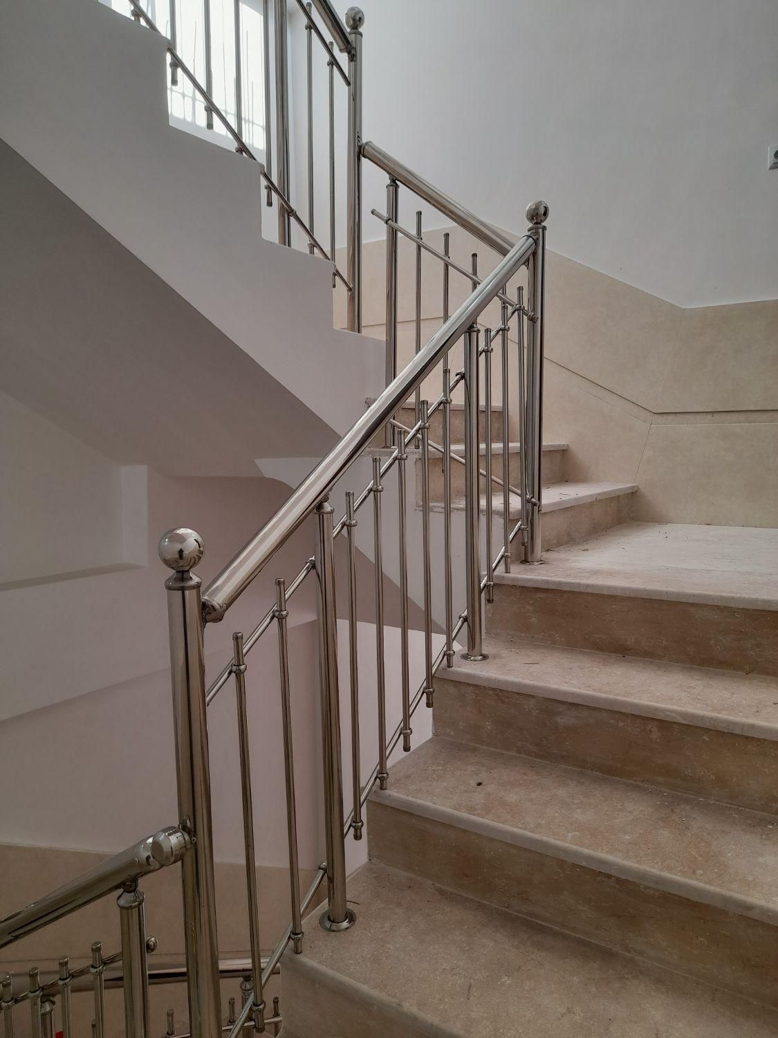 فروش ونصب نرده استیل در طرح های مختلف|مصالح و تجهیزات ساختمان|بناب, |دیوار