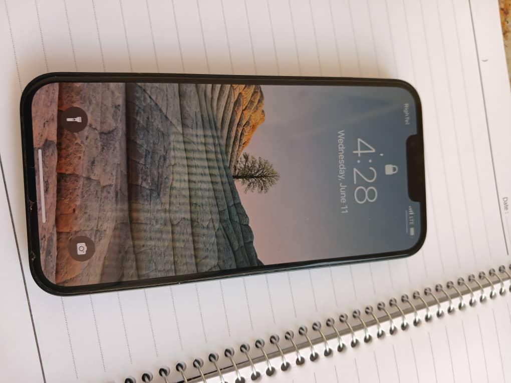 اپل iPhone 13 با حافظهٔ ۱۲۸ گیگابایت|موبایل|آباده, |دیوار