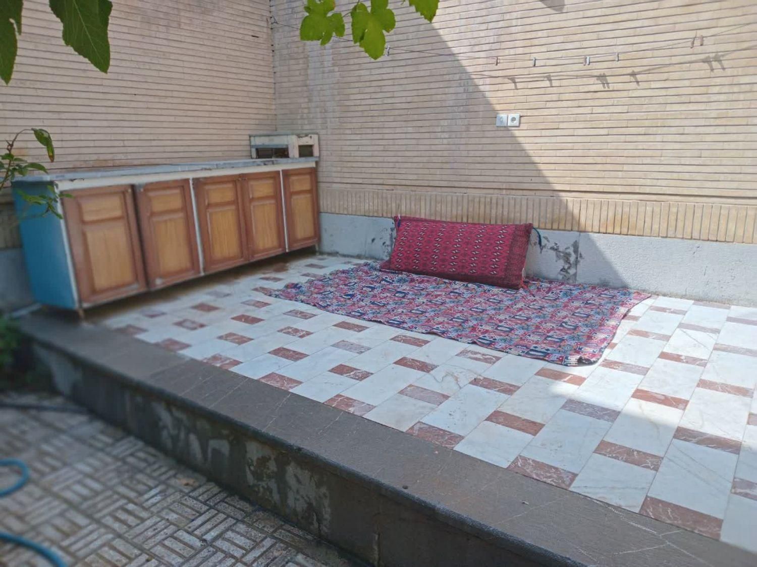 فروش خانه ویلایی ۲۳۰ متری ۳ خوابه در قائمیه|فروش خانه و ویلا|اصفهان, قائمیه|دیوار