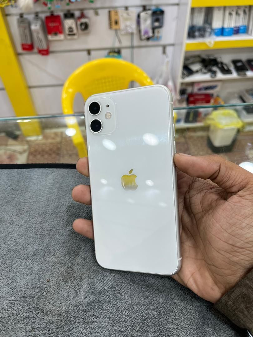 اپل iPhone 11 با حافظهٔ ۱۲۸ گیگابایت|موبایل|چابهار, |دیوار