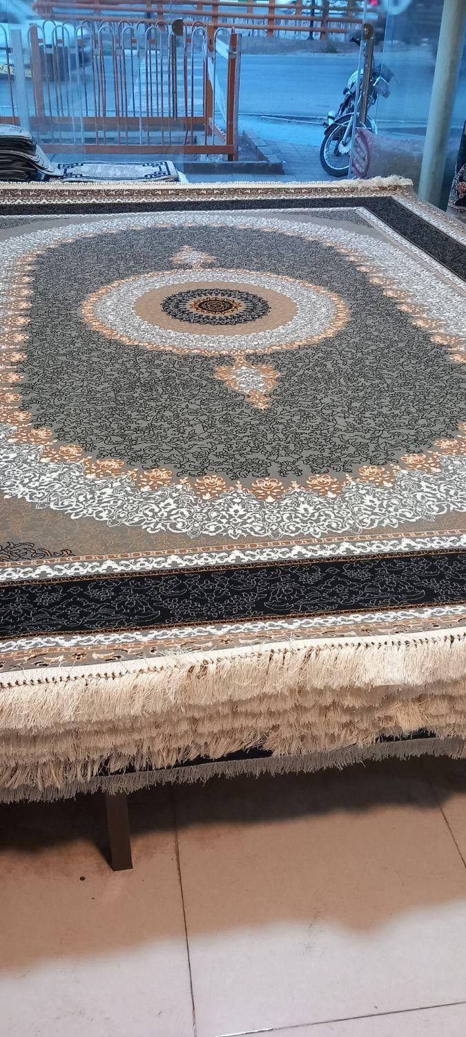 فرش *ثریّا* فرش۱۲متری۷۰۰شانه تمام نخ|فرش|مشهد, ایثارگران|دیوار