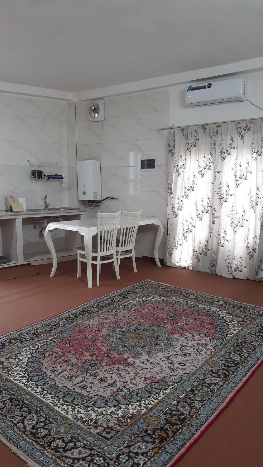 اجاره روزانه واحد همکف پارکینگ دار|اجارهٔ کوتاه‌مدت آپارتمان و سوئیت|بندر ترکمن, |دیوار