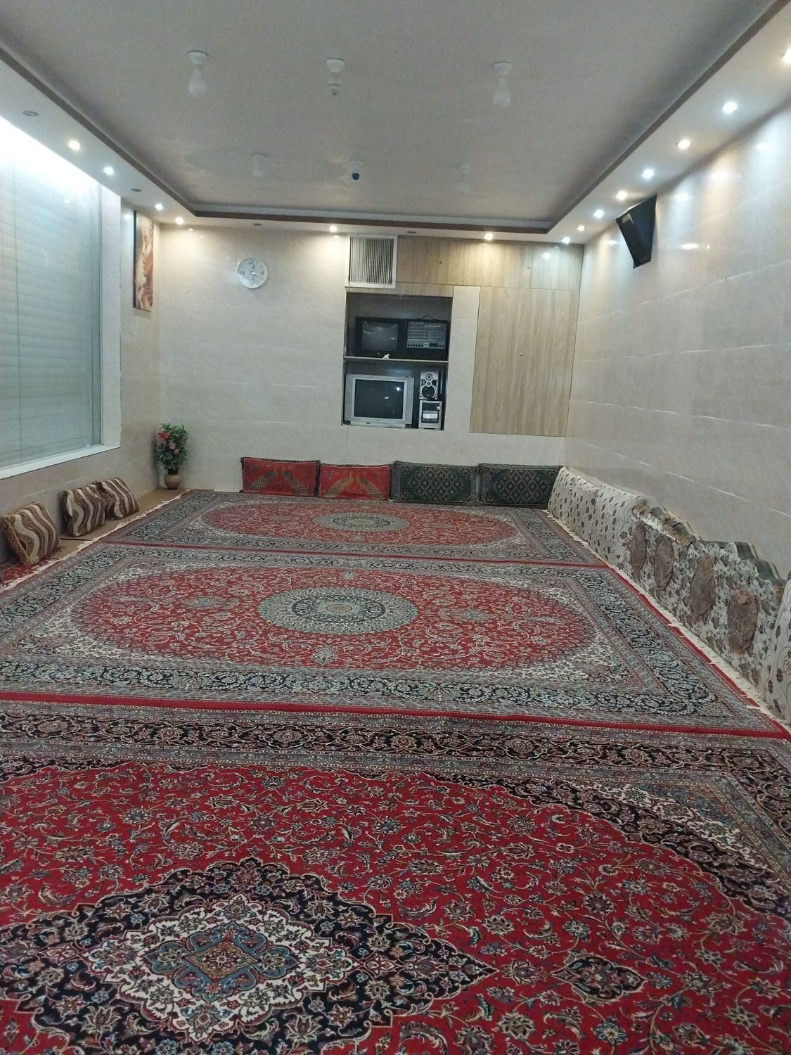 اجاره باغ و سوئیت از 2 نفر تا 30 نفر|اجارهٔ کوتاه‌مدت ویلا و باغ|اصفهان, قهاب جنوبی|دیوار