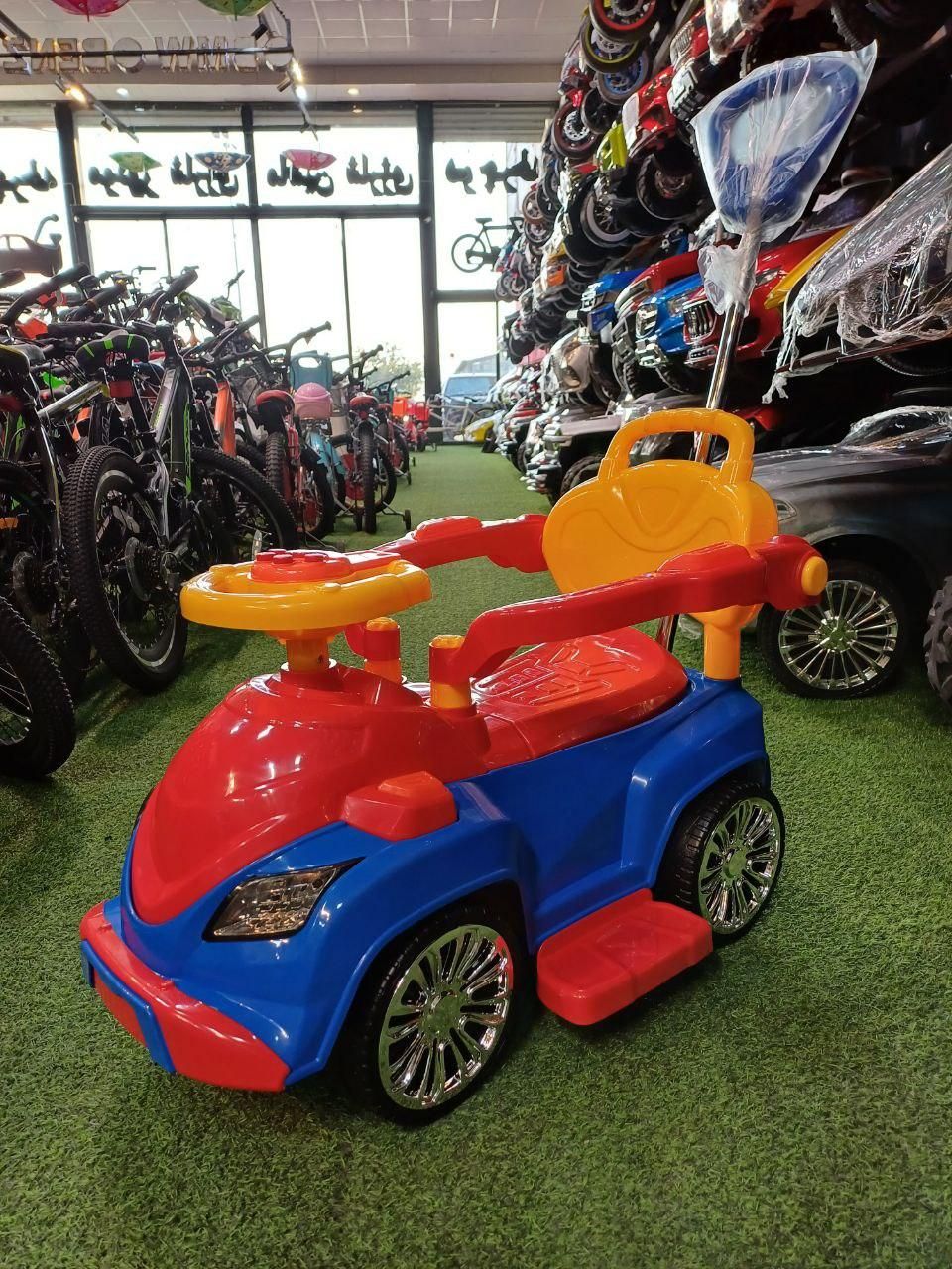 فروش سه چرخه ماشین دسته دار طرح مجیکار|اسباب‌بازی بچه|مشهد, توس (بلوار توس)|دیوار