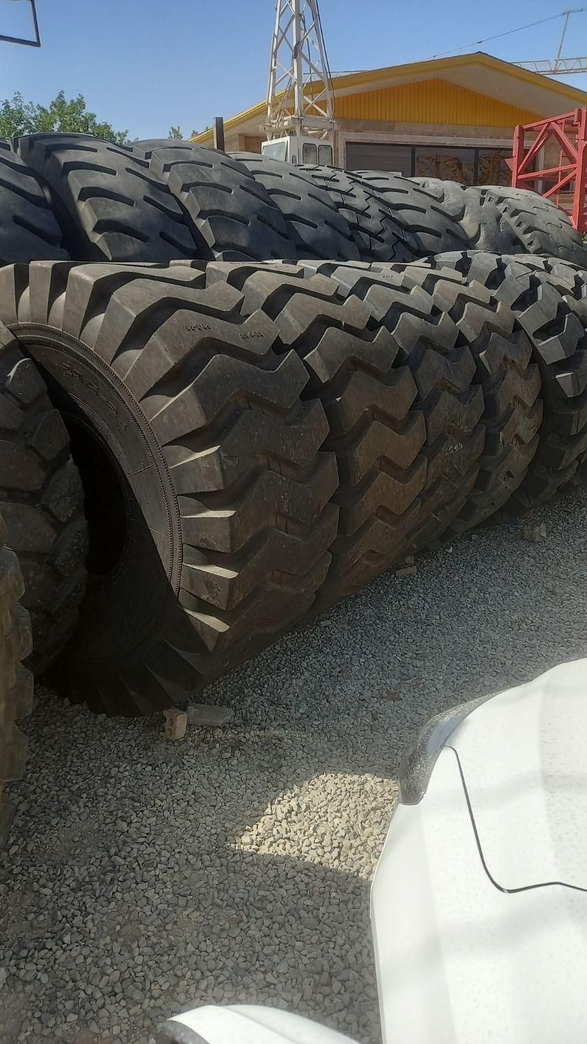 لاستیک استوک لودرسنگین|قطعات یدکی و لوازم جانبی|چهاردانگه (تهران), |دیوار