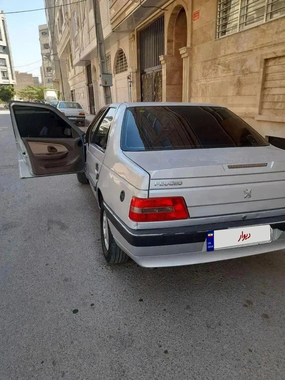پژو 405 SLX مدل 89 کم کارکرد تمیز|خودرو سواری و وانت|کرج, کمال‌شهر|دیوار