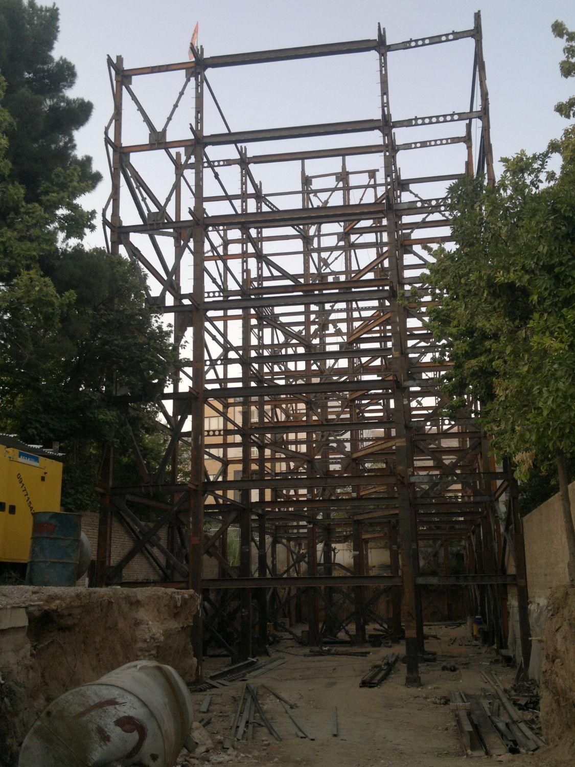 اسکلت فلزی اجرا ونصب|خدمات پیشه و مهارت|شیراز, باغ تخت|دیوار