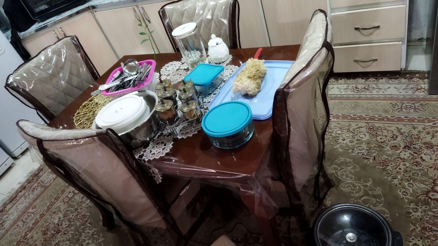 میز ۴ نفره  ناهار خوری|میز و صندلی غذاخوری|مبارکه, |دیوار