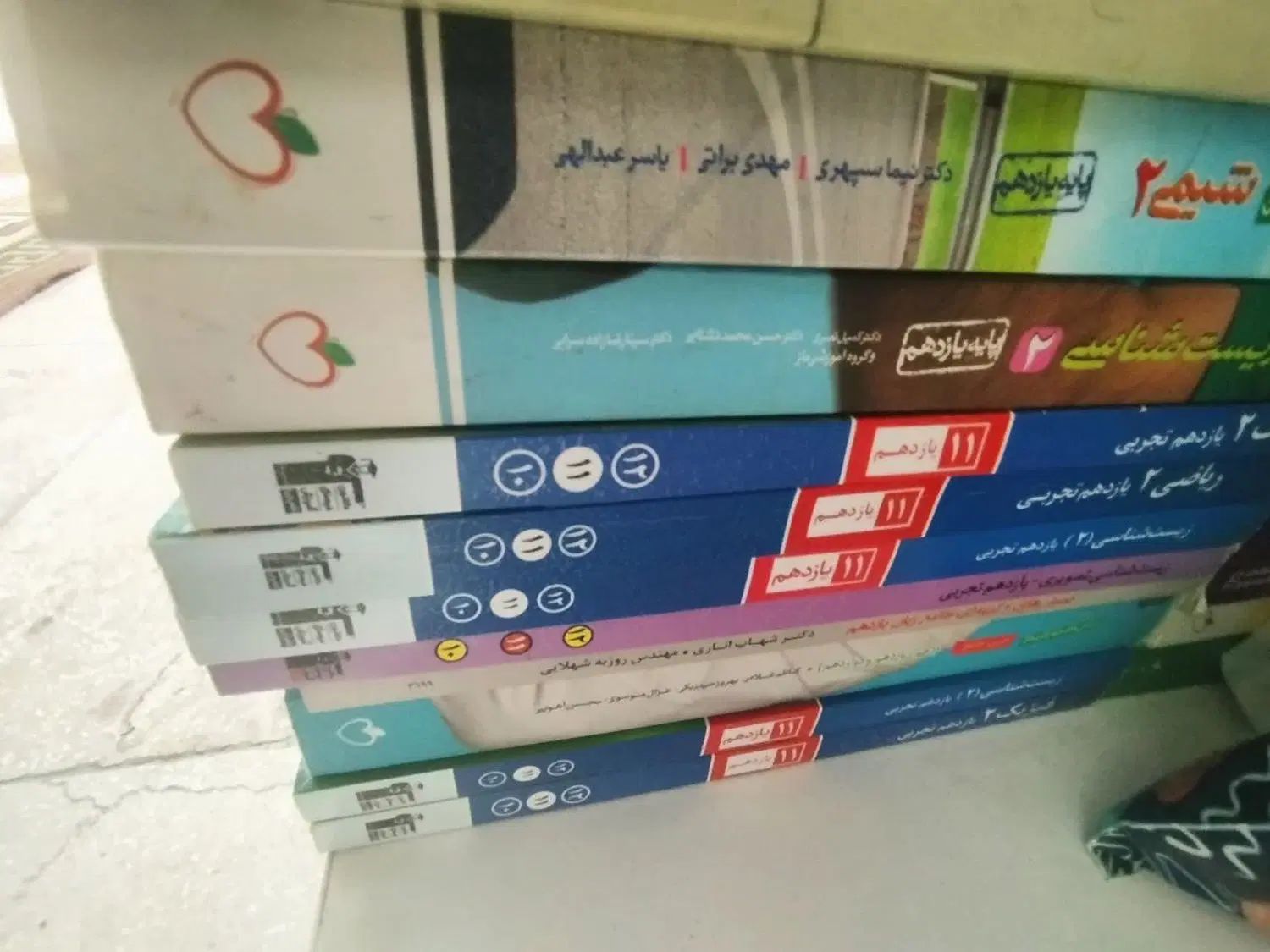 انواع کتاب کنکور تجربی فقط 1 تومن|کتاب و مجله آموزشی|تهران, تهرانپارس شرقی|دیوار