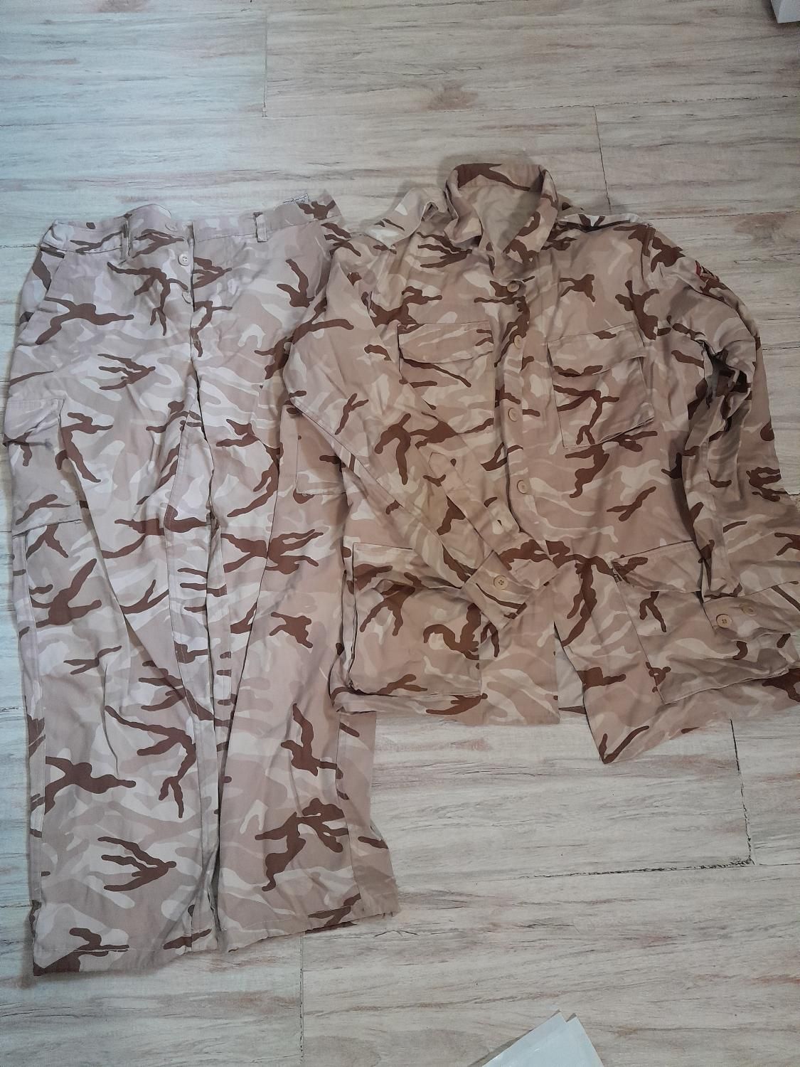 لباس سربازی|لباس|دامغان, |دیوار