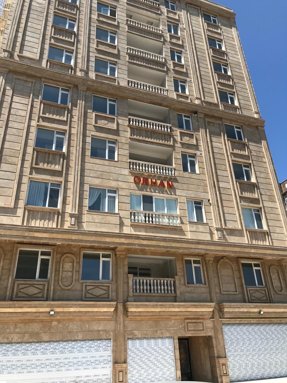 واحد ۳۰۰متری شهرک کشاورزی غربی ۱ نبش|فروش آپارتمان|اردبیل, |دیوار