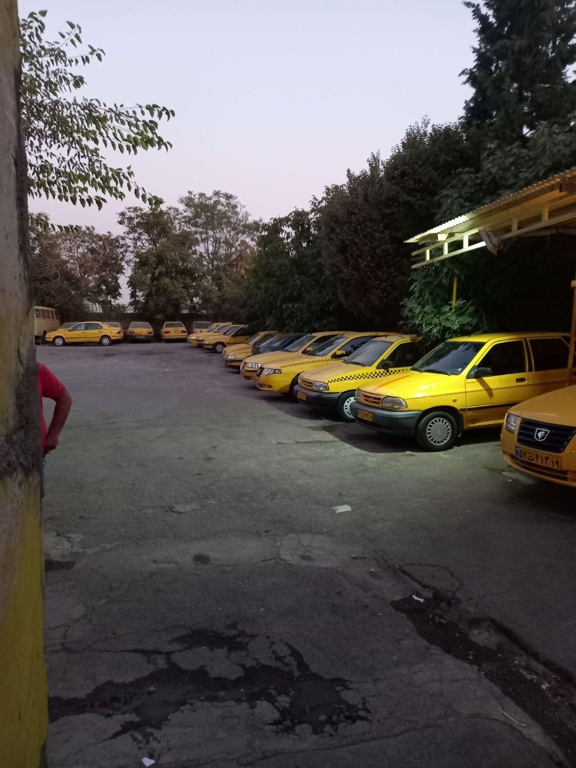 مرکز خرید و فروش تاکسی|خدمات موتور و ماشین|کرمانشاه, |دیوار