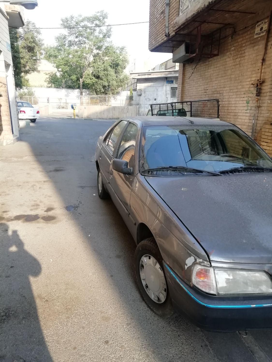 405 مدل 82|خودرو سواری و وانت|تهران, پیروزی|دیوار