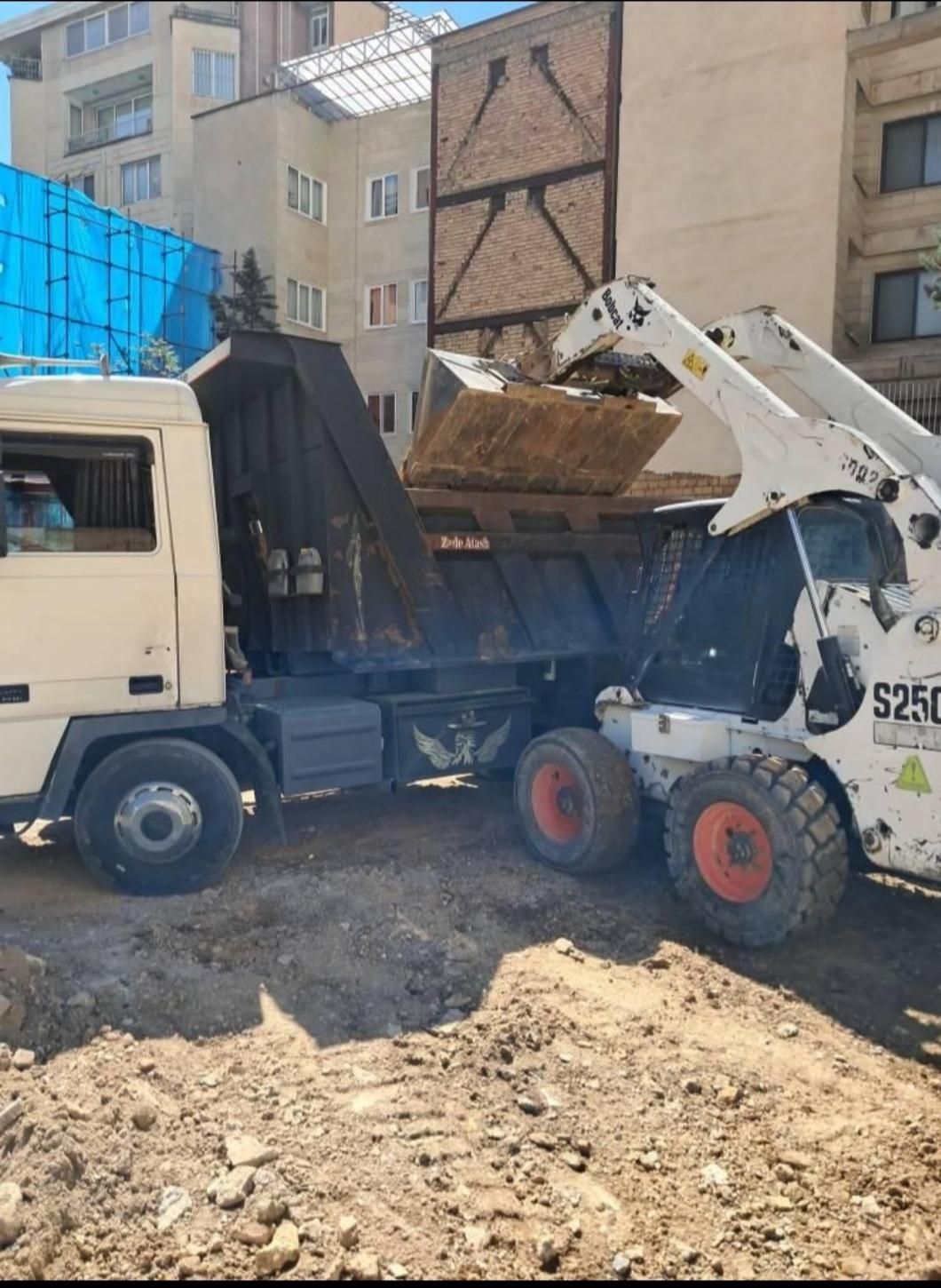 خاکبرداری وحمل نخاله بانیسان بادسان ایسوزو|خدمات حمل و نقل|تهران, پاسداران|دیوار