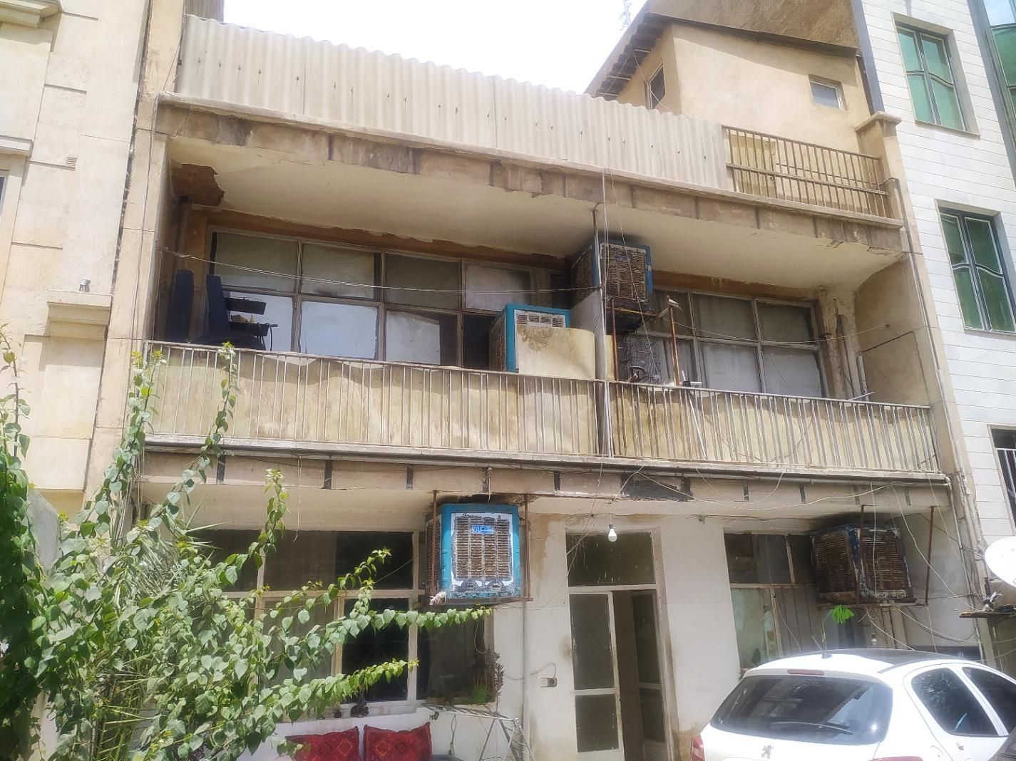 فروش ملک کلنگی بمساحت 207 متر در محله بلورسازی|فروش زمین و ملک کلنگی|تهران, بلورسازی|دیوار