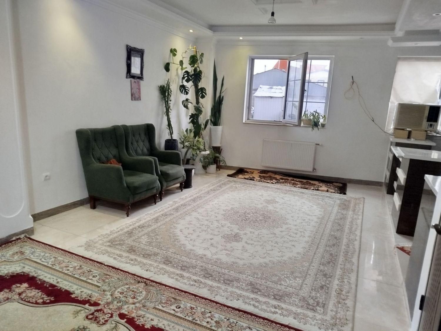 آپارتمان دوخوابه تمیز در هلال احمر|اجارهٔ کوتاه‌مدت آپارتمان و سوئیت|رشت, هلال احمر|دیوار