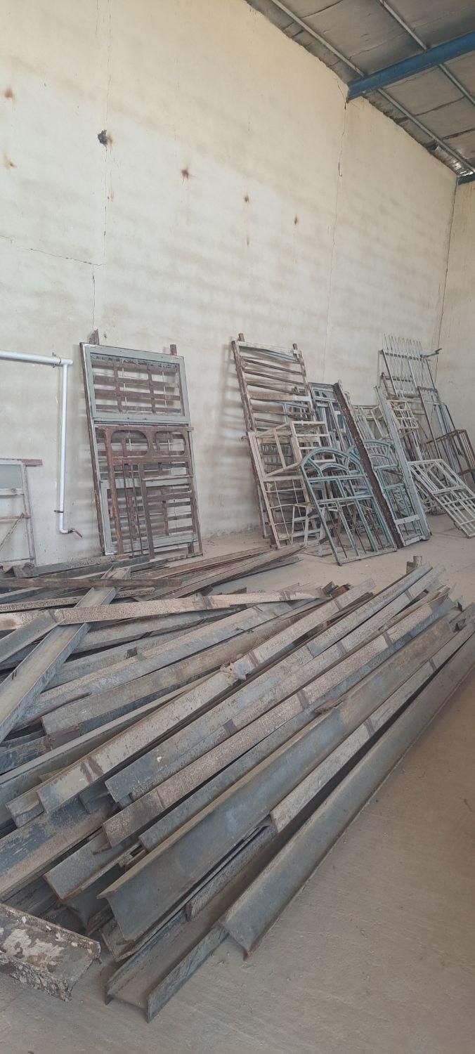 فروش آهنآلات درب و پنجره دست دوم در حد نو|مصالح و تجهیزات ساختمان|جم, |دیوار