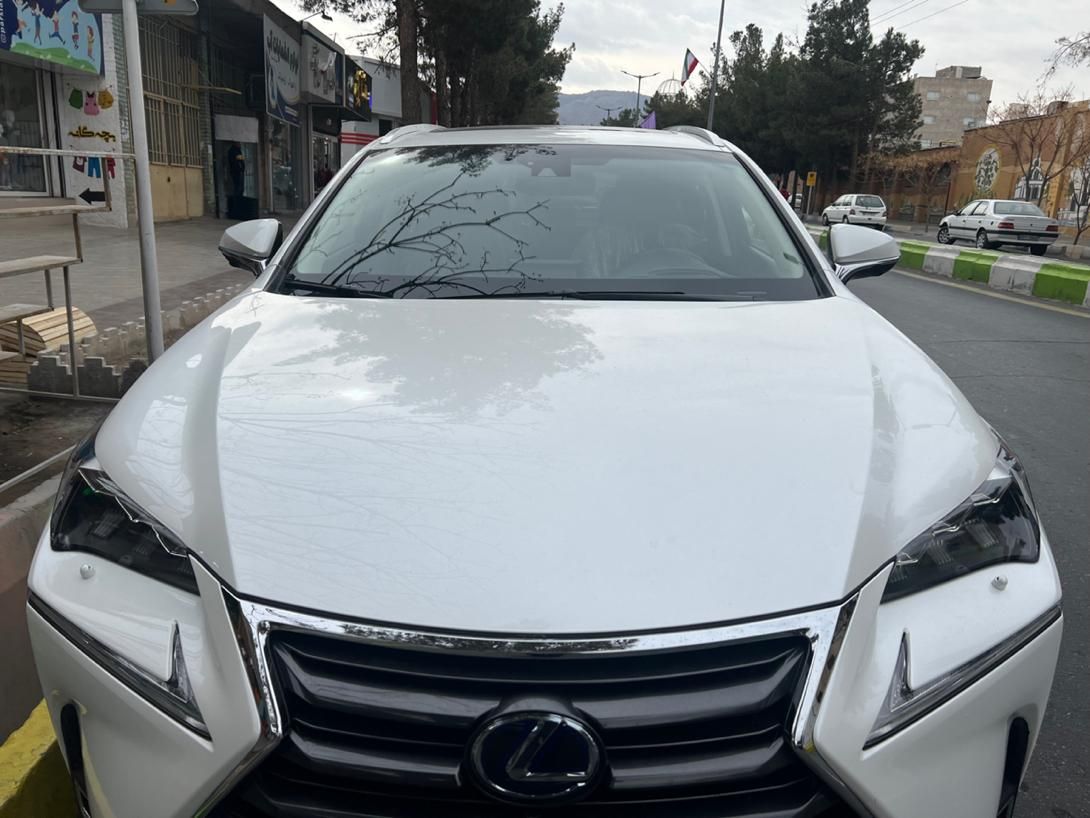 لکسوس NX 300 H 300، مدل ۲۰۱۷|خودرو سواری و وانت|تهران, سعادت‌آباد|دیوار