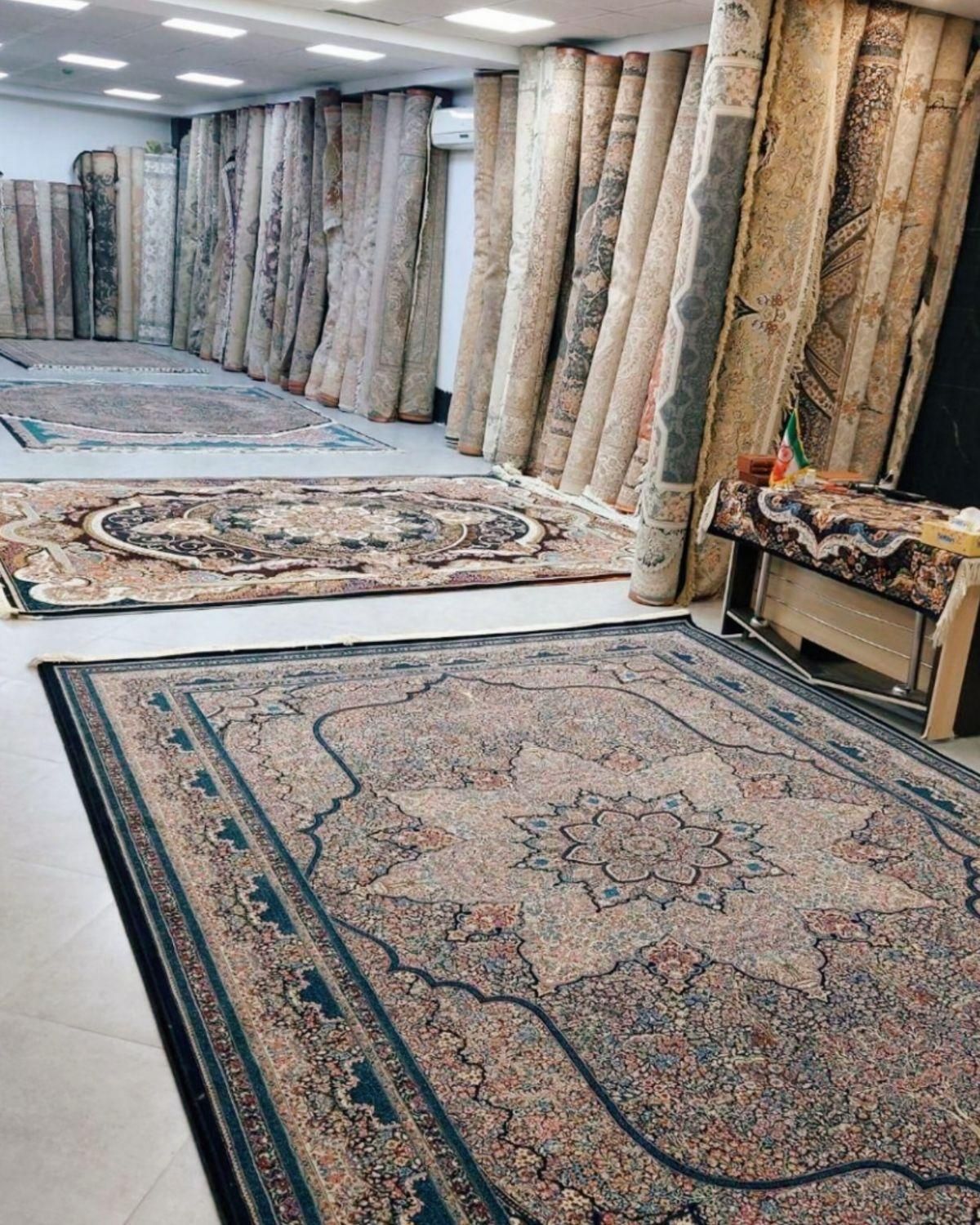 فروش و خریدار فرش سمساری *تک وجفت 10دقیقه ای*|فرش|رباط‌کریم, رباط‌کریم|دیوار