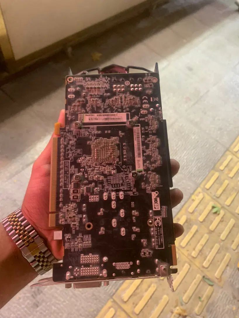 کارت گرافیک AMD R9 270x گیمینگ|قطعات و لوازم جانبی رایانه|اصفهان, شیخ اشراق|دیوار